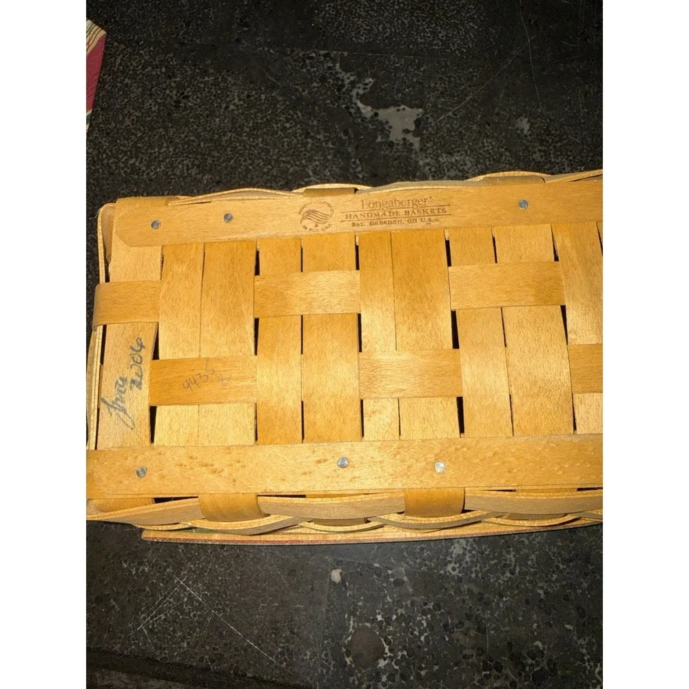 Longaberger 2006 Holiday Helper Basket With‎ Protective Liner And Care Insert